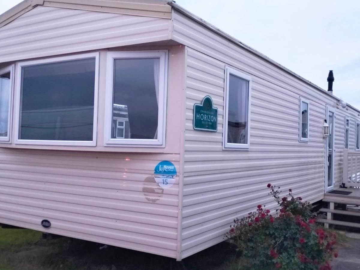 Seascape - Blue Dolphin Holiday Park Gristhorpe エクステリア 写真